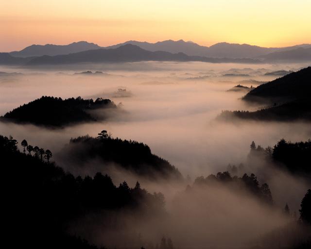 仙雾缭绕的天台山