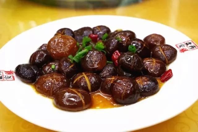 “源头谷”农家菜的招牌之一