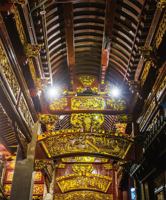 殿内精美内饰