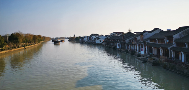 夕阳下的荻港